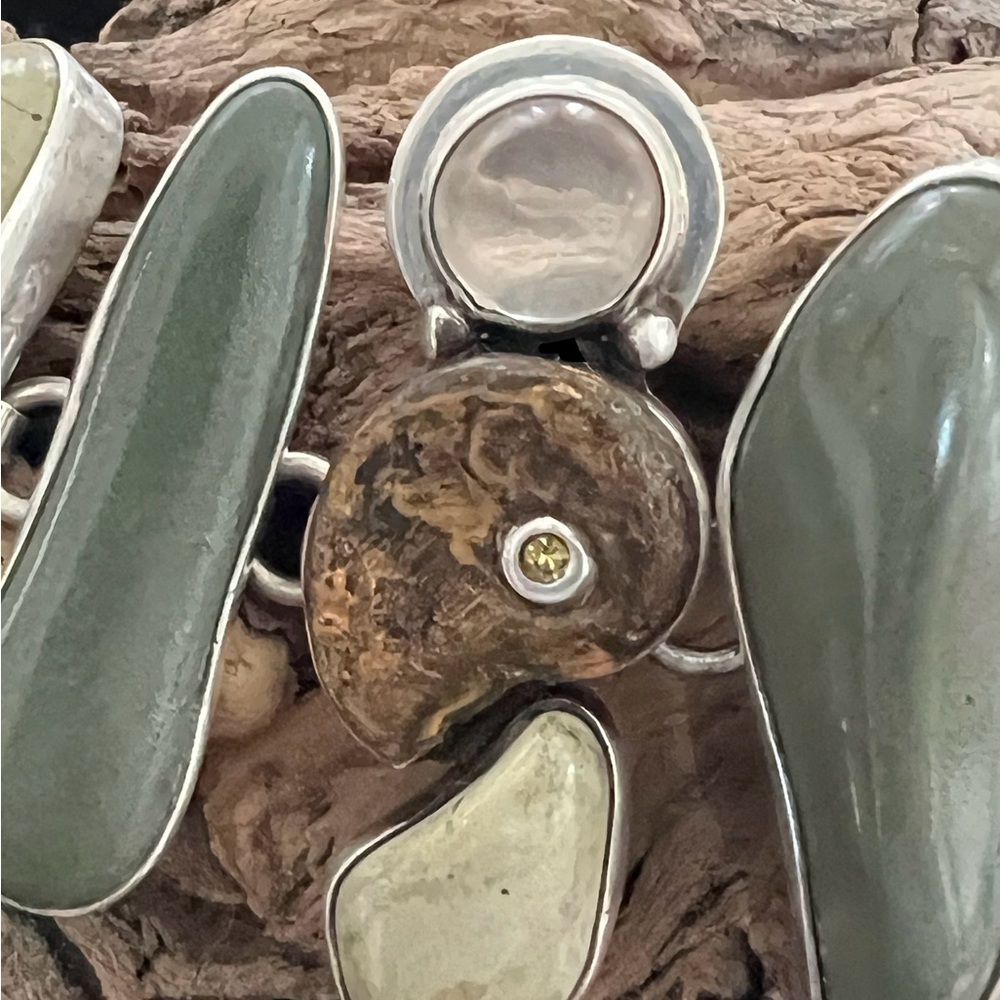 Echo Of The Dreamer River rock bracelet - Picture 6 of 15
